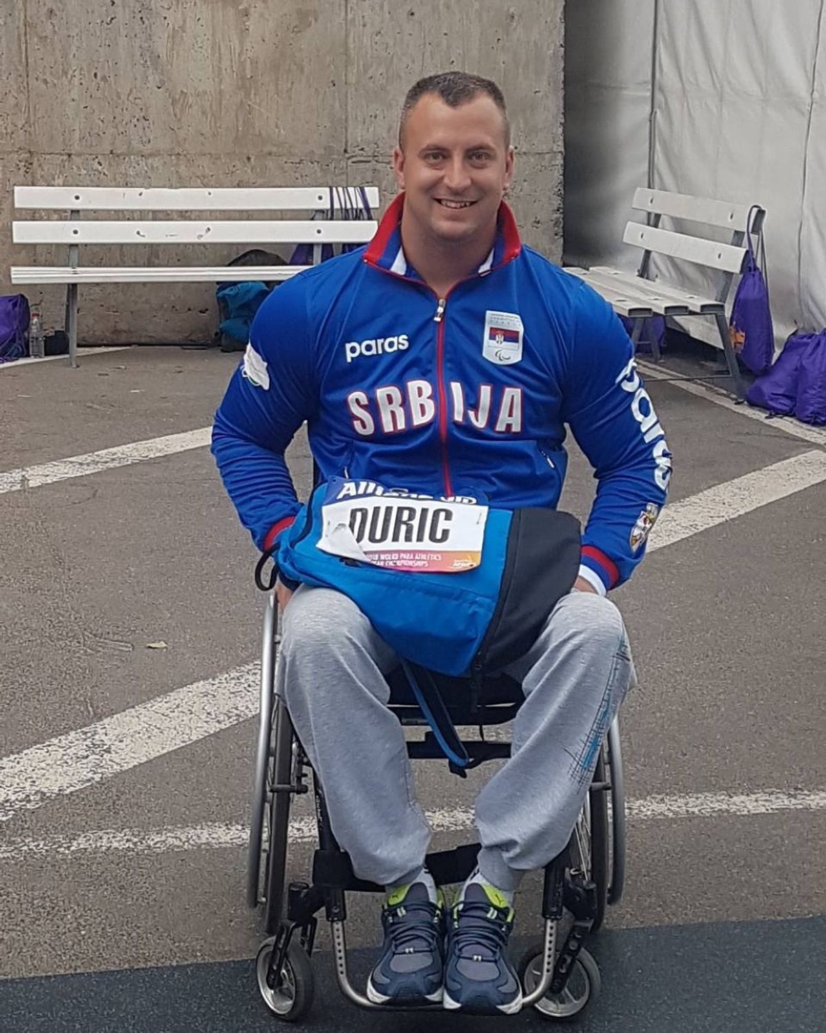 Visoko se stiže kad nadmašiš samog sebe Visoko se stiže kad nadmašiš samog sebe
