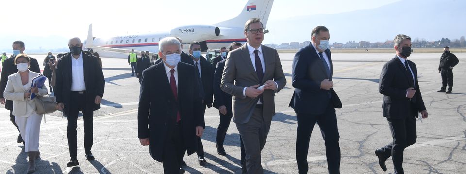 Predsednik Vučić uručio donaciju vakcina predsedavajućem i članovima Predsedništva Bosne i Hercegovine