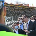 Predsednik Vučić obišao radove na mostu preko reke Save