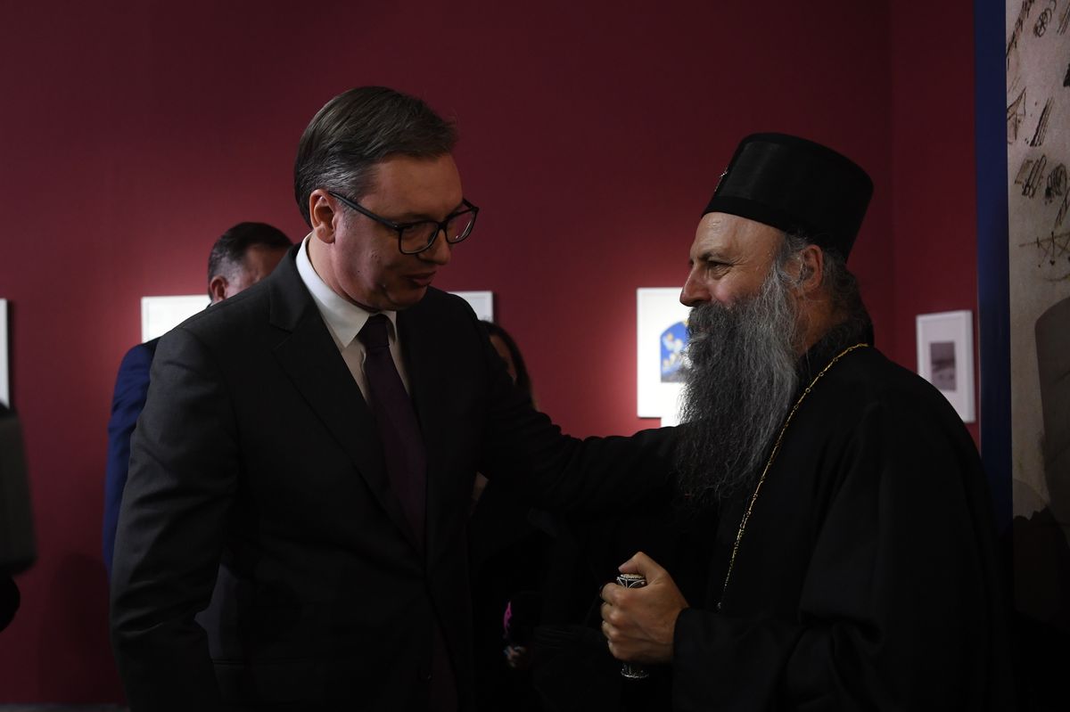 Predsednik Vučić otvorio izložbu ,,Sveti novomučenici jasenovački u svetlosti Vaskrsenja“ u Istorijskom muzeju Srbije