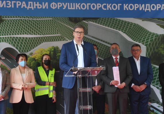 Predsednik Vučić prisustvovao ceremoniji početka radova na izgradnji Fruškogorskog koridora