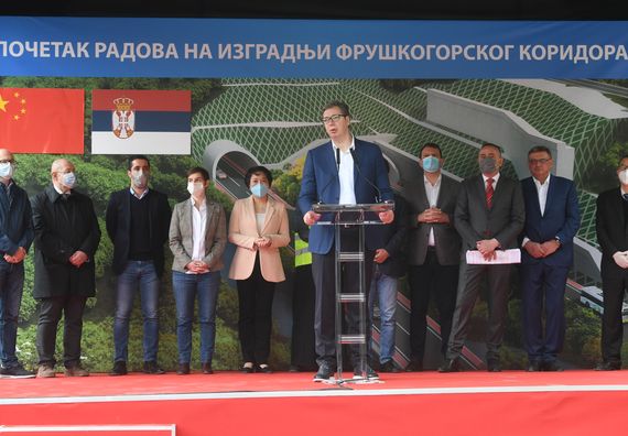 Predsednik Vučić prisustvovao ceremoniji početka radova na izgradnji Fruškogorskog koridora