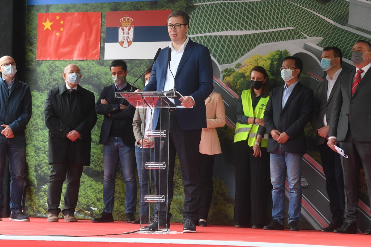 Predsednik Vučić prisustvovao ceremoniji početka radova na izgradnji Fruškogorskog koridora