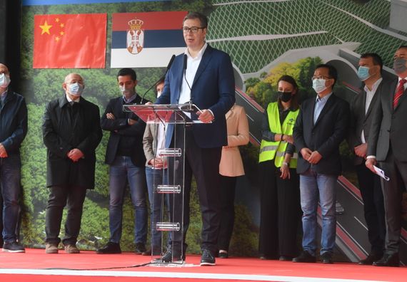 Predsednik Vučić prisustvovao ceremoniji početka radova na izgradnji Fruškogorskog koridora