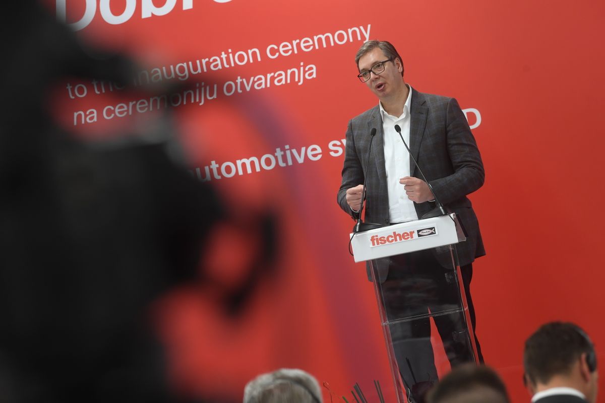 Predsednik Vučić prisustvovao svečanom otvaranju fabrike 