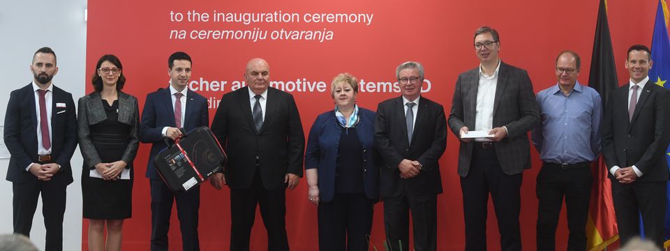 Predsednik Vučić prisustvovao svečanom otvaranju fabrike "Fischer automotive systems"