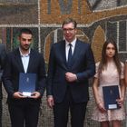 Uručenje ugovora o zaposlenju najuspešnijim diplomcima svih medicinskih fakulteta i srednjih medicinskih škola u Srbiji