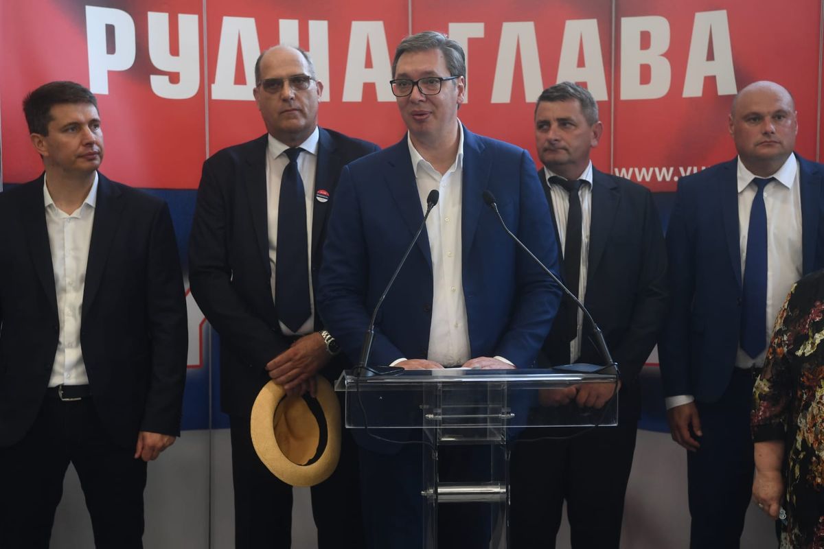 Predsednik Vučić prisustvovao početku rada proizvodnog pogona fabrike Jumko u Rudnoj Glavi