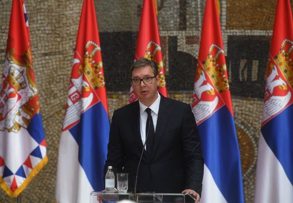 Predsednik Vučić uručio odlikovanja povodom Vidovdana
