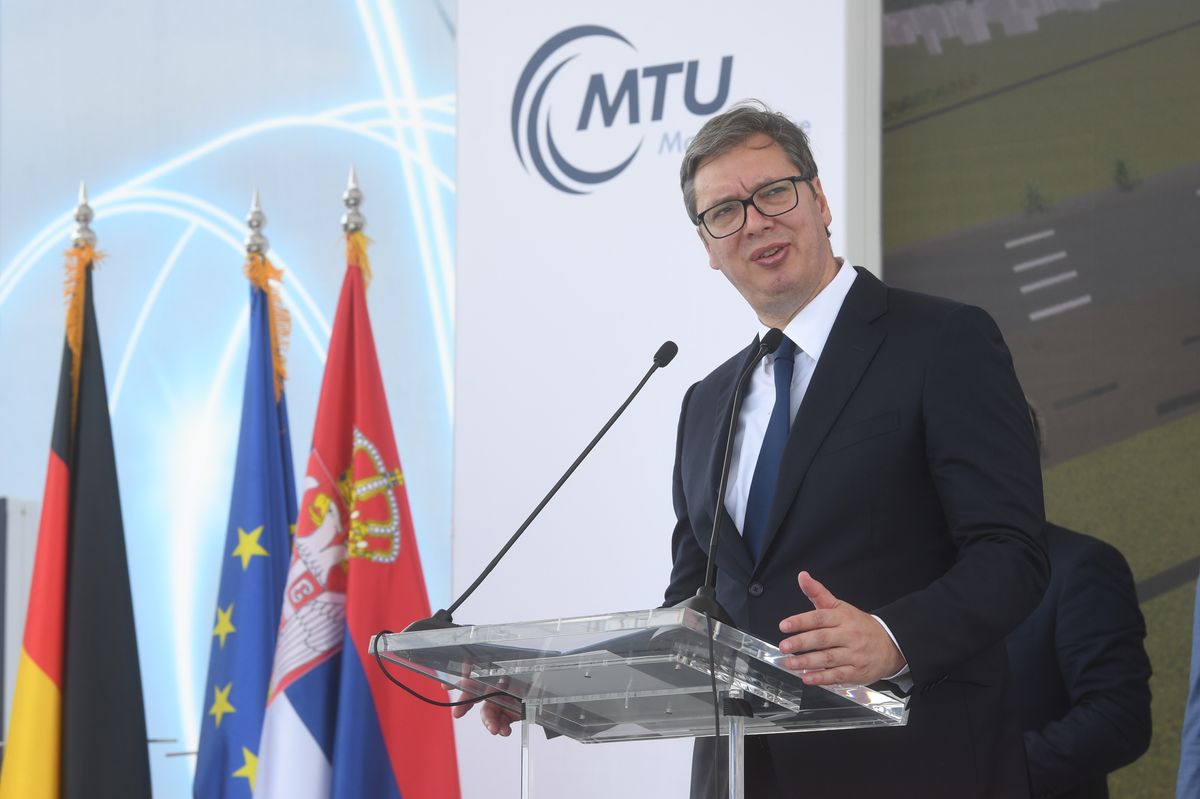 Predsednik Vučić prisustvovao ceremoniji povodom početka radova na izgradnji postrojenja za popravke kompanije 