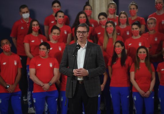 Председник Вучић са спортистима и члановима олимпијског тима Србије