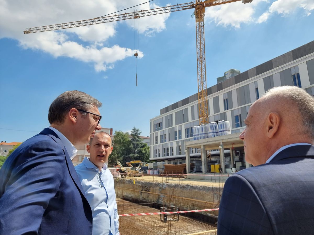 Predsednik Vučić obišao završne radove na rekonstrukciji i izgradnji KCS