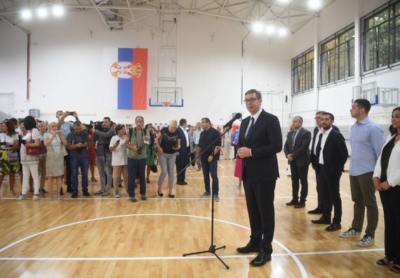 Predsednik Vučić obišao grad Užice, opštinu Bajinu Baštu i turističko naselje Mećavnik–Drvengrad