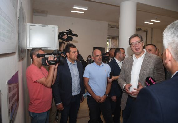 Predsednik Vučić obišao Prokuplje, Blace i Brus