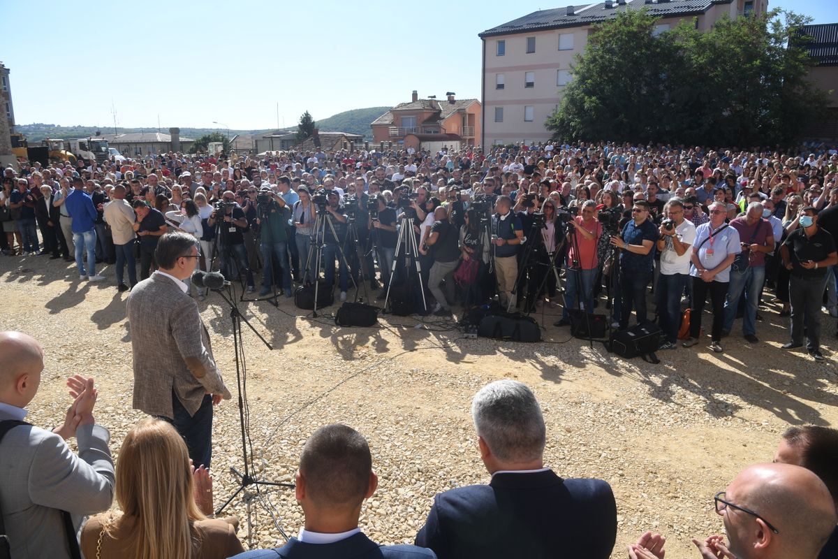 Predsednik Vučić obišao Prokuplje, Blace i Brus