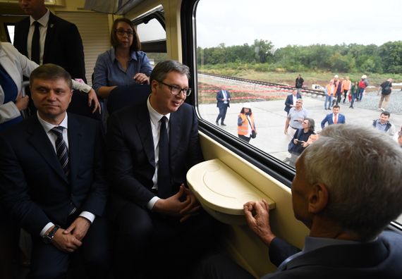 Председник Вучић присуствовао церемонији спајања железничког колосека на деоници Стара Пазова - Нови Сад
