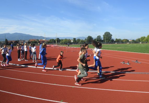 Predsednik Vučić obišao rekonstruisani Atletski stadion u Kraljevu