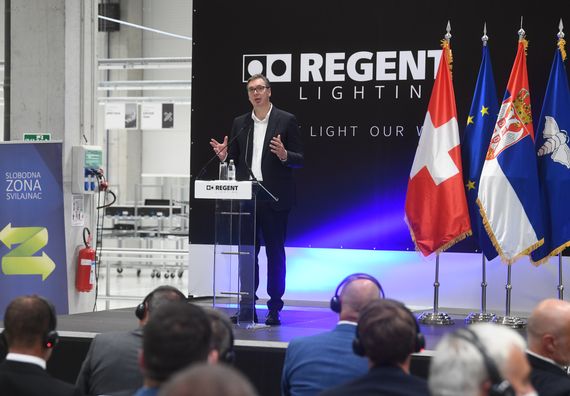 Predsednik Vučić prisustvovao svečanom otvaranju fabrike „Regent Lighting"