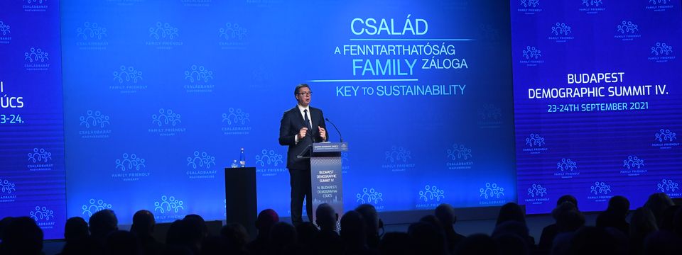 Predsednik Vučić na Četvrtom demografskom samitu u Budimpešti