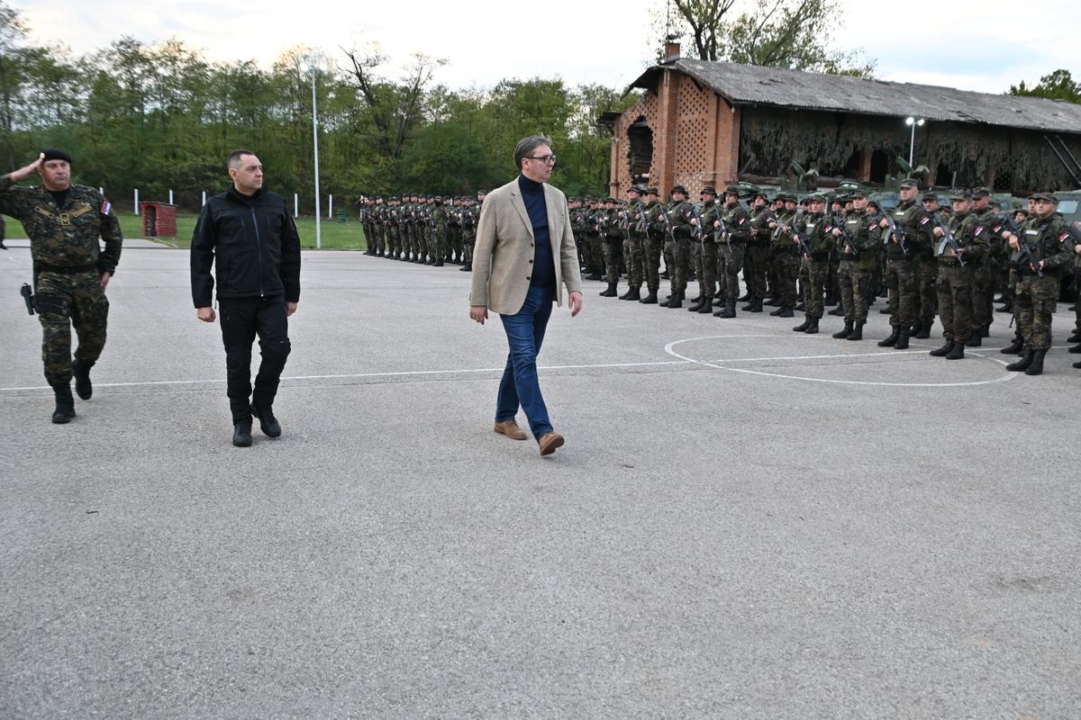Predsednik Vučić sa predstavnicima Srba sa Kosova i Metohije