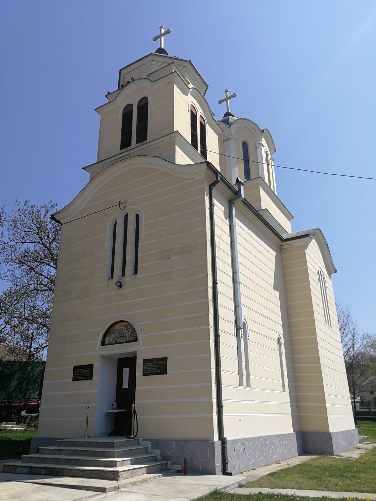 Традиција и обнова цркве у Клењу