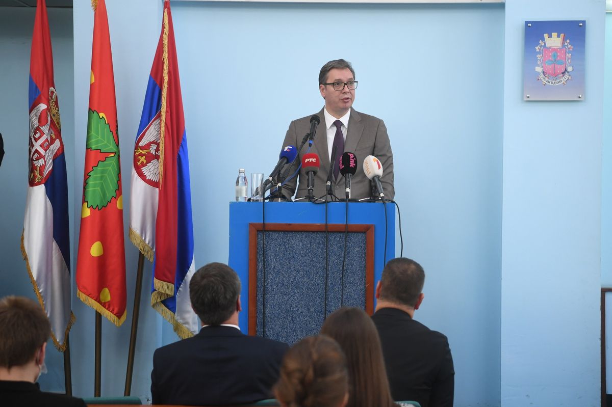 Predsednik Vučić prisustvovao svečanoj sednici Skupštine grada Jagodine