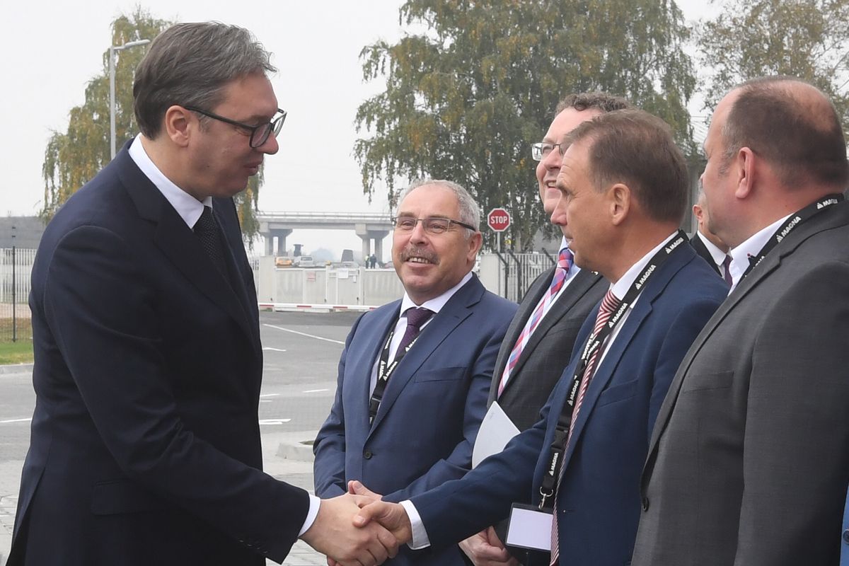 Predsednik Vučić prisustvovao svečanom otvaranju fabrike Magna Seating ogranak Aleksinac.
