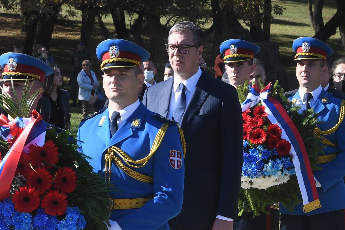 Predsednik Vučić prisustvovao molebanu u Šumaricama