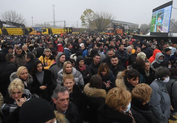 Predsednik Vučić prisustvovao ceremoniji obeležavanja početka radova na deonici Novi Sad-Kelebija