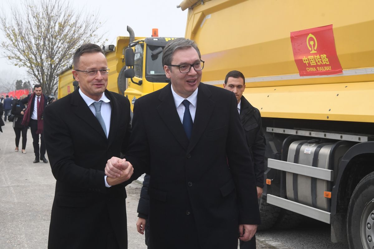 Predsednik Vučić prisustvovao ceremoniji obeležavanja početka radova na deonici Novi Sad-Kelebija