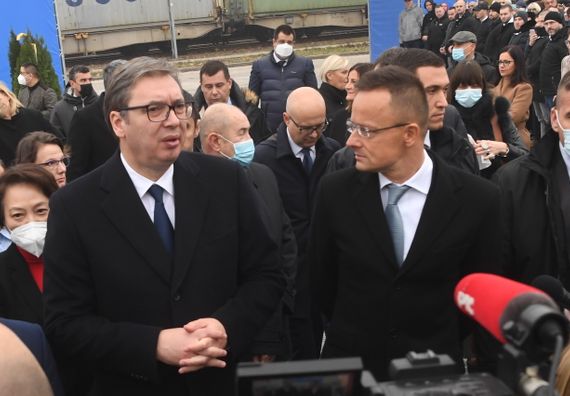 Predsednik Vučić prisustvovao ceremoniji obeležavanja početka radova na deonici Novi Sad-Kelebija