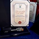 Predsedniku Vučiću dodeljeni Zlatna povelja i Ključ grada Kosovske Mitrovice