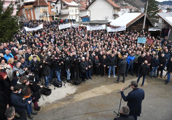 Predsednik Vučić u poseti Zlatiborskom i Raškom okrugu