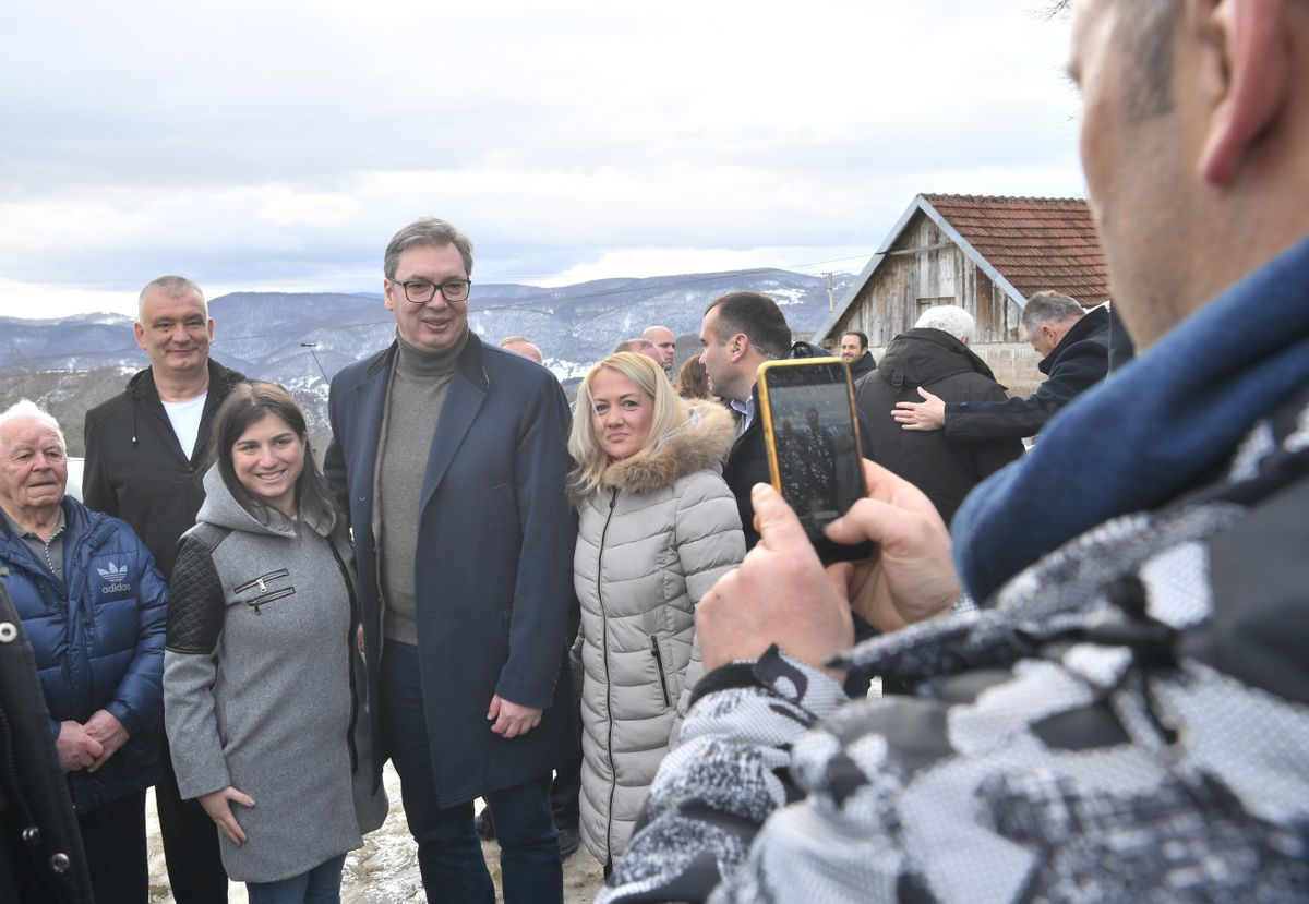 Predsednik Vučić u poseti Zlatiborskom i Raškom okrugu