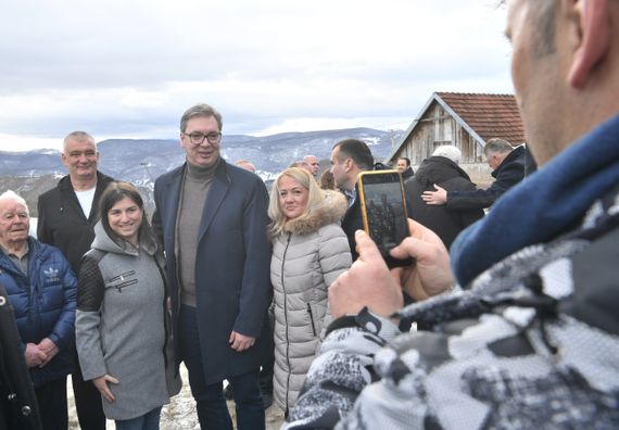 Predsednik Vučić u poseti Zlatiborskom i Raškom okrugu