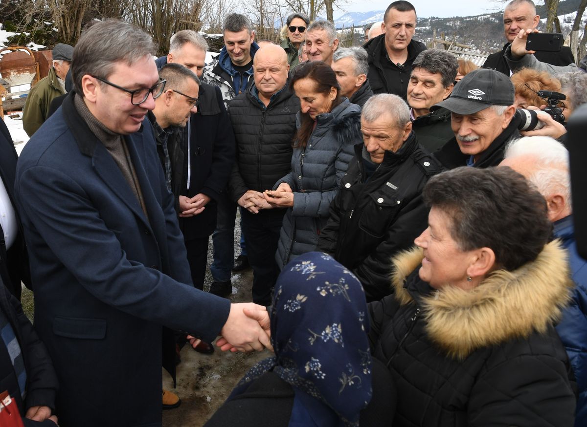 Predsednik Vučić u poseti Zlatiborskom i Raškom okrugu