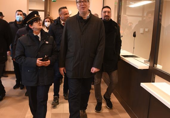 Predsednik Vučić prisustvovao testiranju prve deonice pruge Beograd-Novi Sad