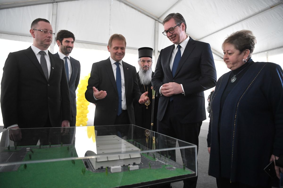 Predsednik Vučić prisustvovao ceremoniji obeležavanja početka radova na izgradnji nove fabrike kompanije 