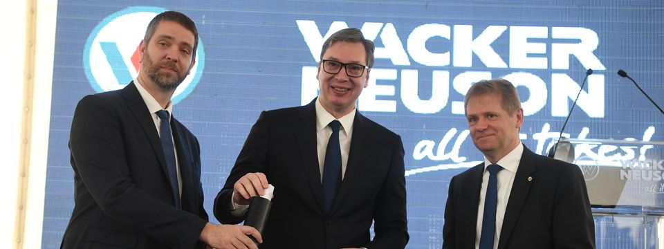 Председник Вучић присуствовао церемонији обележавања почетка радова на изградњи нове фабрике компаније "Wacker Neuson"