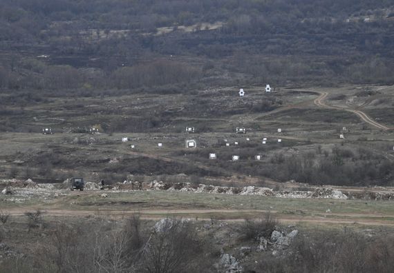 Председник Вучић присуствовао Здруженој тактичкој вежби са бојевим гађањем „Ватрени штит 2022“