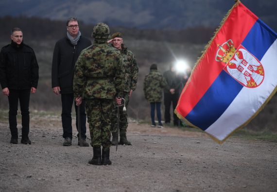 Председник Вучић присуствовао Здруженој тактичкој вежби са бојевим гађањем „Ватрени штит 2022“