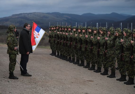 Председник Вучић присуствовао Здруженој тактичкој вежби са бојевим гађањем „Ватрени штит 2022“