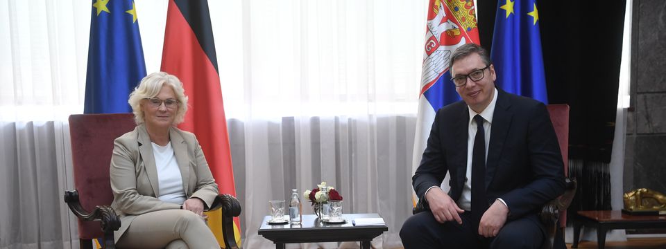 Председник Вучић састао се са министарком одбране Савезне Републике Немачке