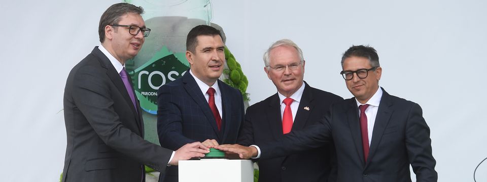 Председник Вучић присуствовао церемонији званичног отварања пунионице газиране воде Роса Хомоље