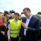 Председник Вучић обишао радове на пројекту изградње београдског метроа на Макишком пољу