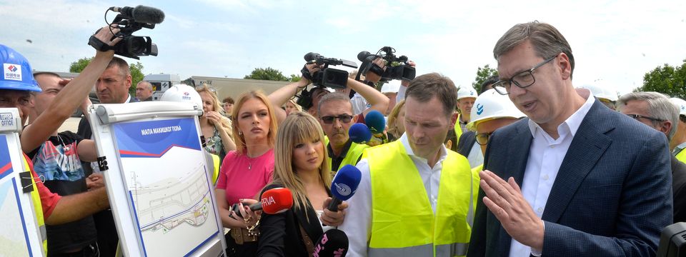 Predsednik Vučić obišao radove na projektu izgradnje beogradskog metroa na Makiškom polju