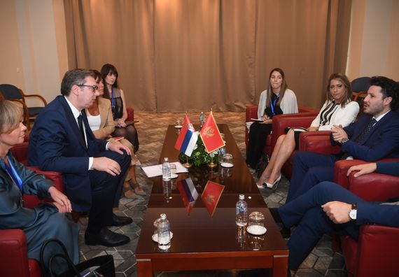 Predsednik Vučić učestvovao na samitu 