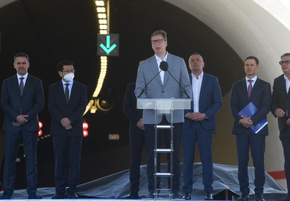 Predsednik Vučić prisustvovao otvaranju sektora B5 obilaznice oko Beograda