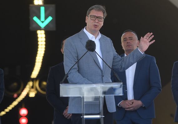 Predsednik Vučić prisustvovao otvaranju sektora B5 obilaznice oko Beograda