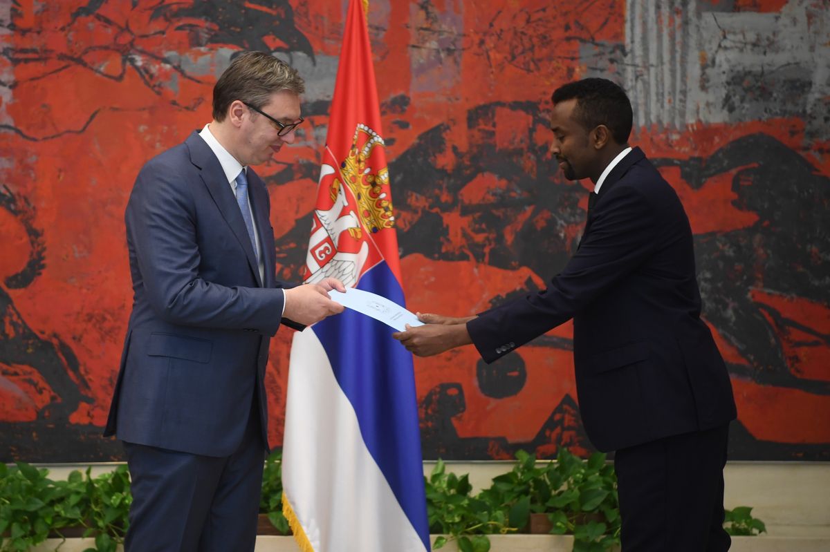 Predsednik Vučić primio akreditivna pisma ambasadora Savezne Republike Somalije